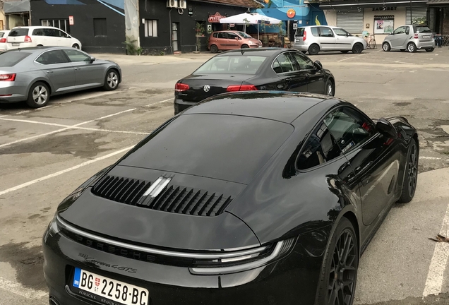 Porsche 992 Carrera 4 GTS