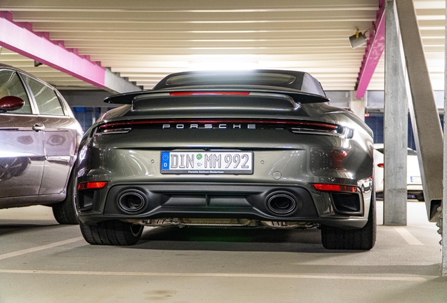 Porsche 992 Turbo Cabriolet