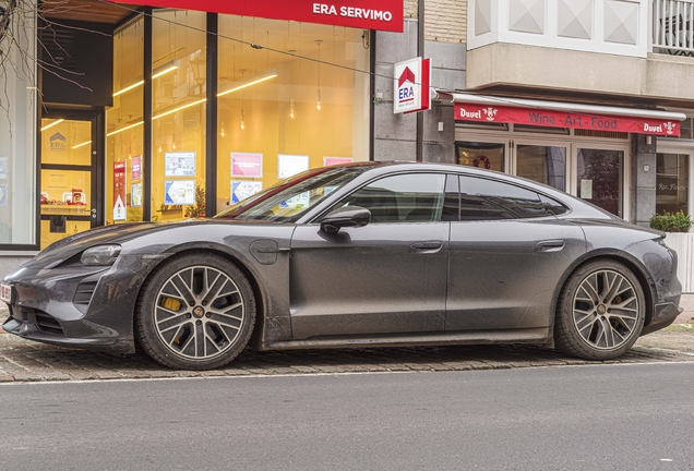 Porsche Taycan Turbo S