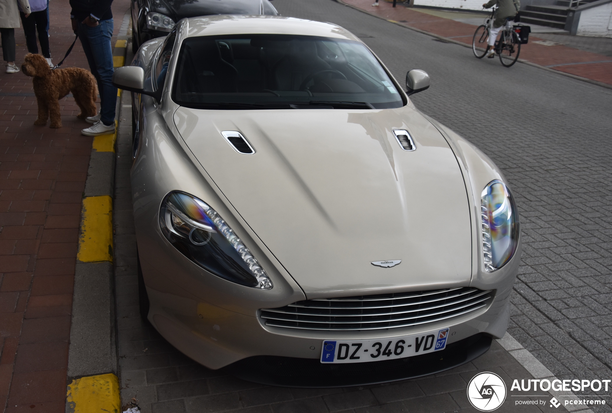 Aston Martin Virage 2011