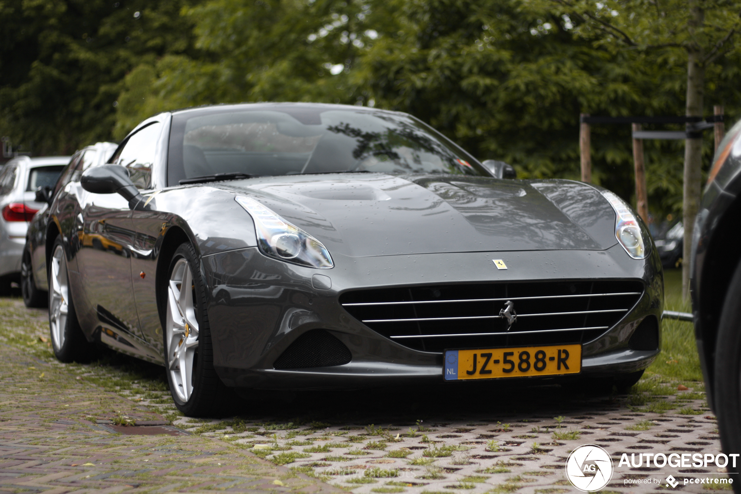 Ferrari California T