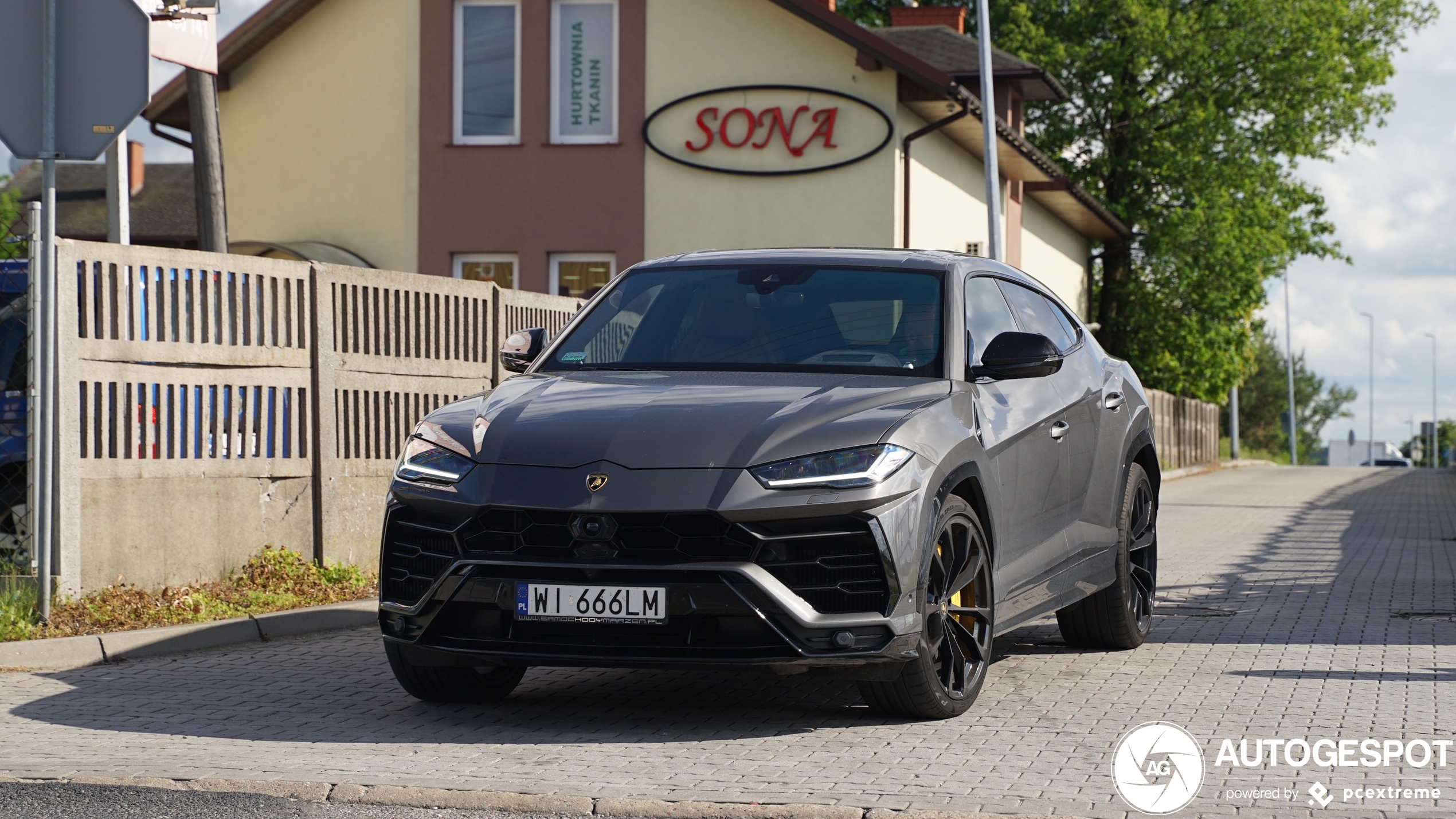 Lamborghini Urus