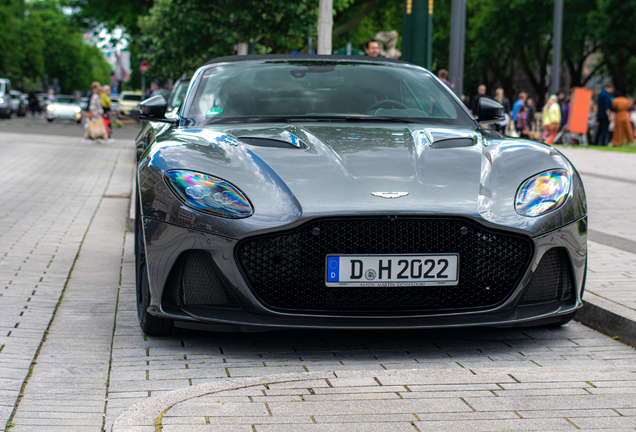 Aston Martin DBS Superleggera Volante