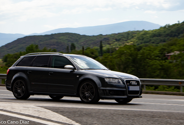 Audi RS4 Avant B7