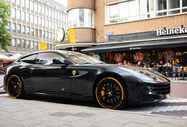 Ferrari FF