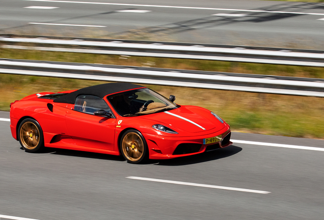 Ferrari Scuderia Spider 16M