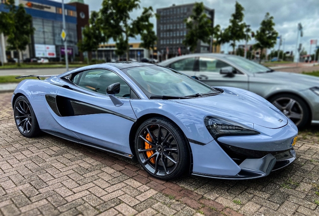 McLaren 570S