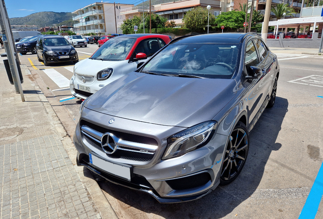 Mercedes-AMG GLA 45 X156