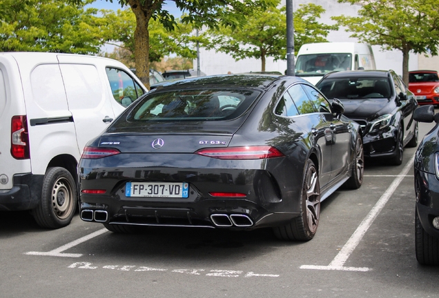 Mercedes-AMG GT 63 S X290