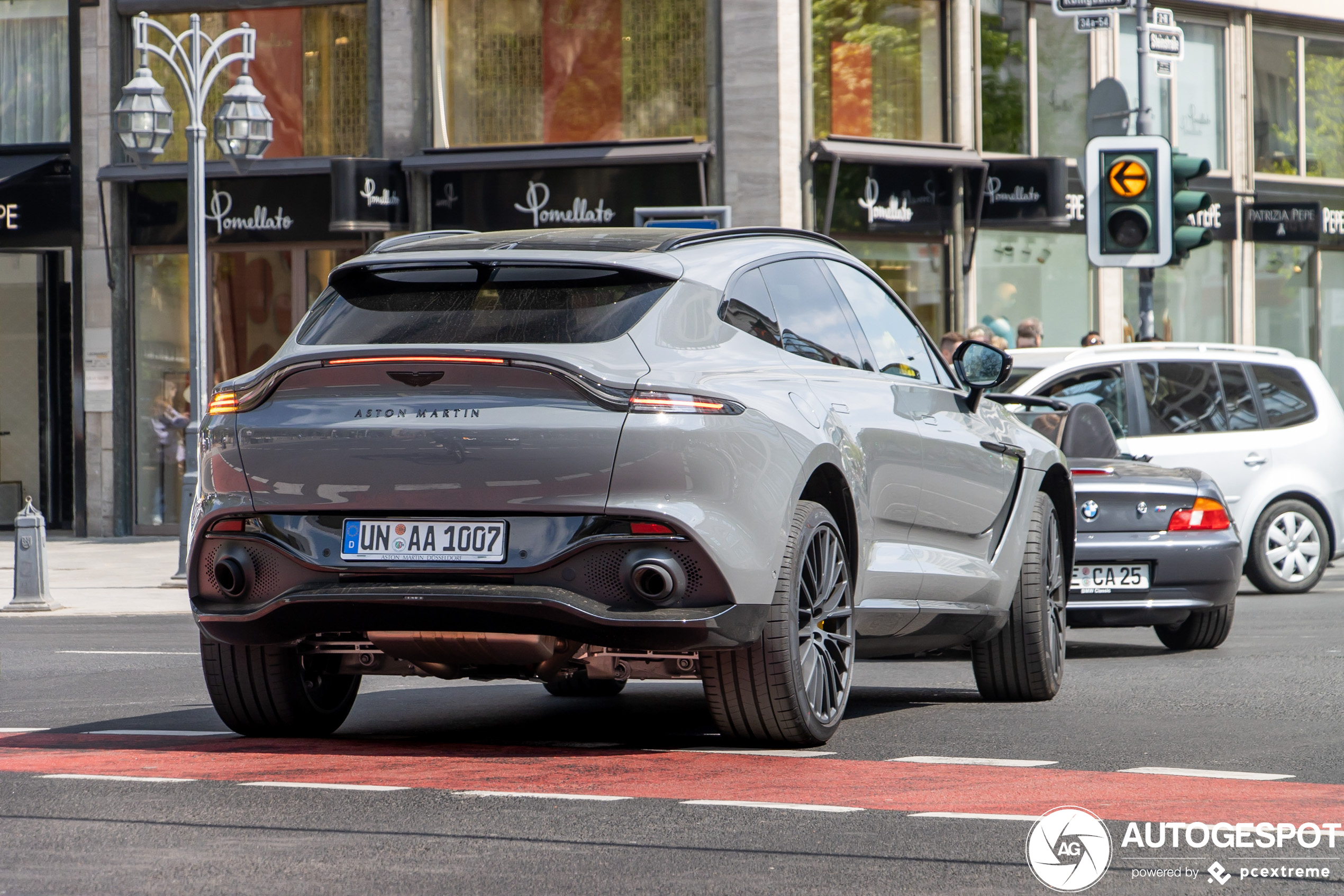 Aston Martin DBX