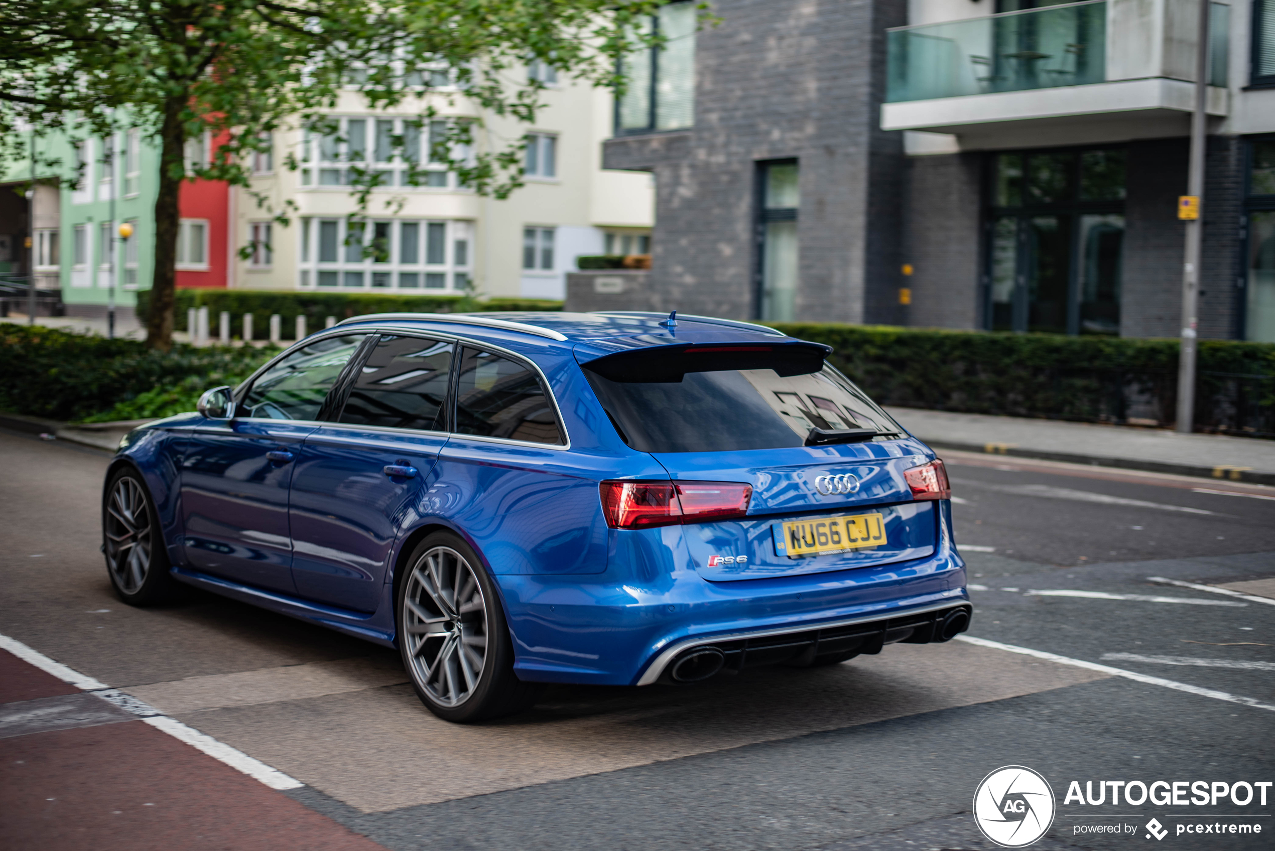 Audi RS6 Avant C7 2015