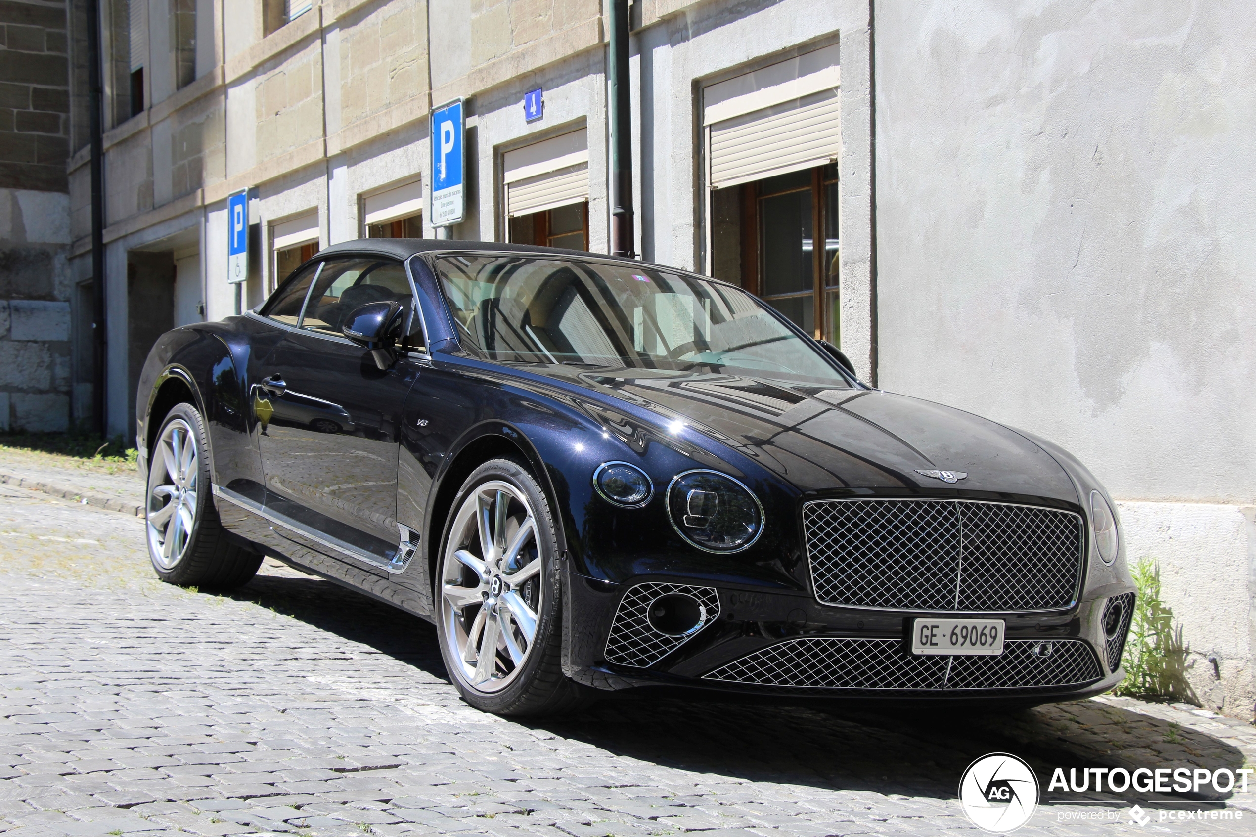 Bentley Continental GTC V8 2020