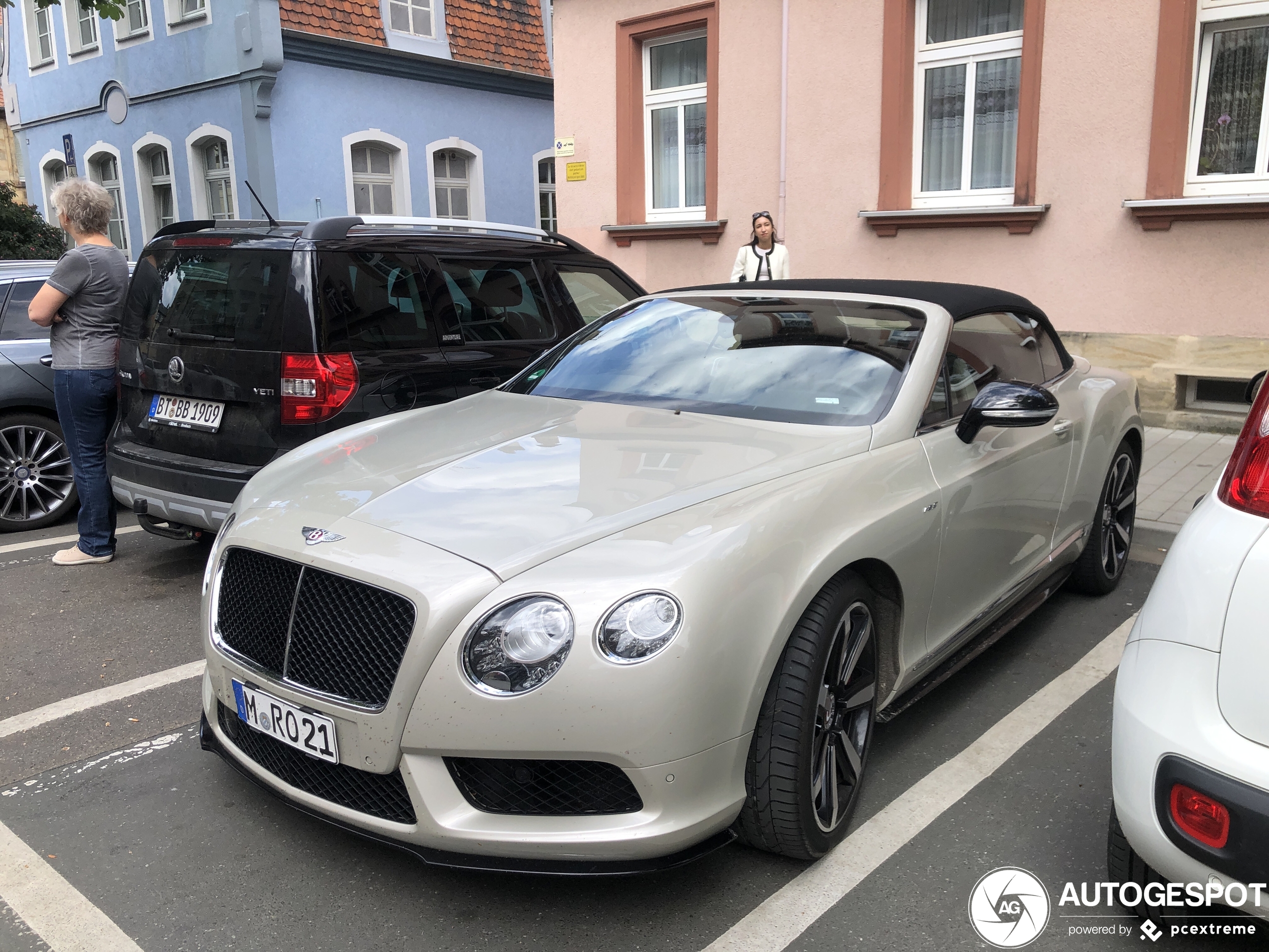 Bentley Continental GTC V8 S