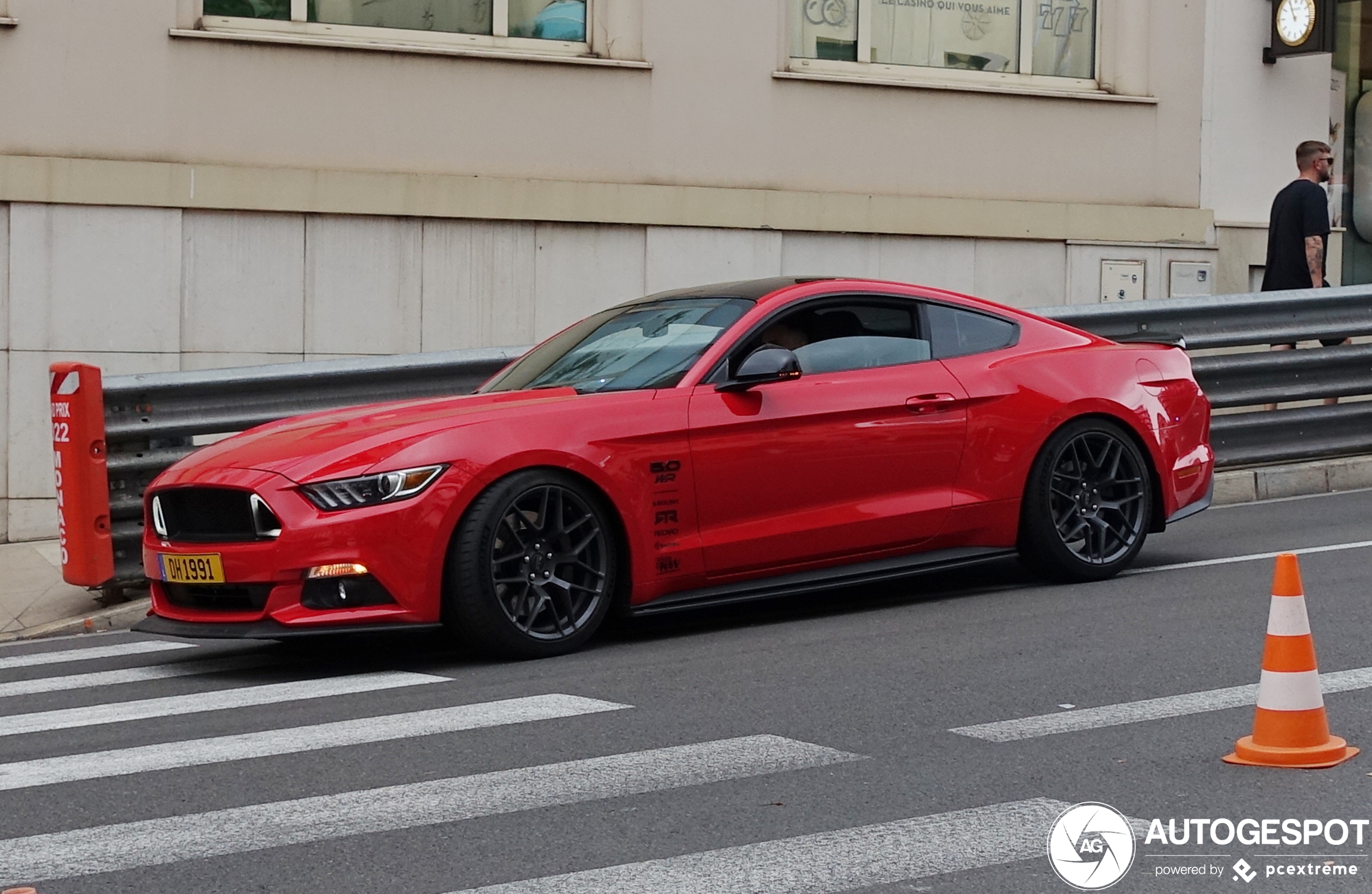 Ford Mustang RTR 2015