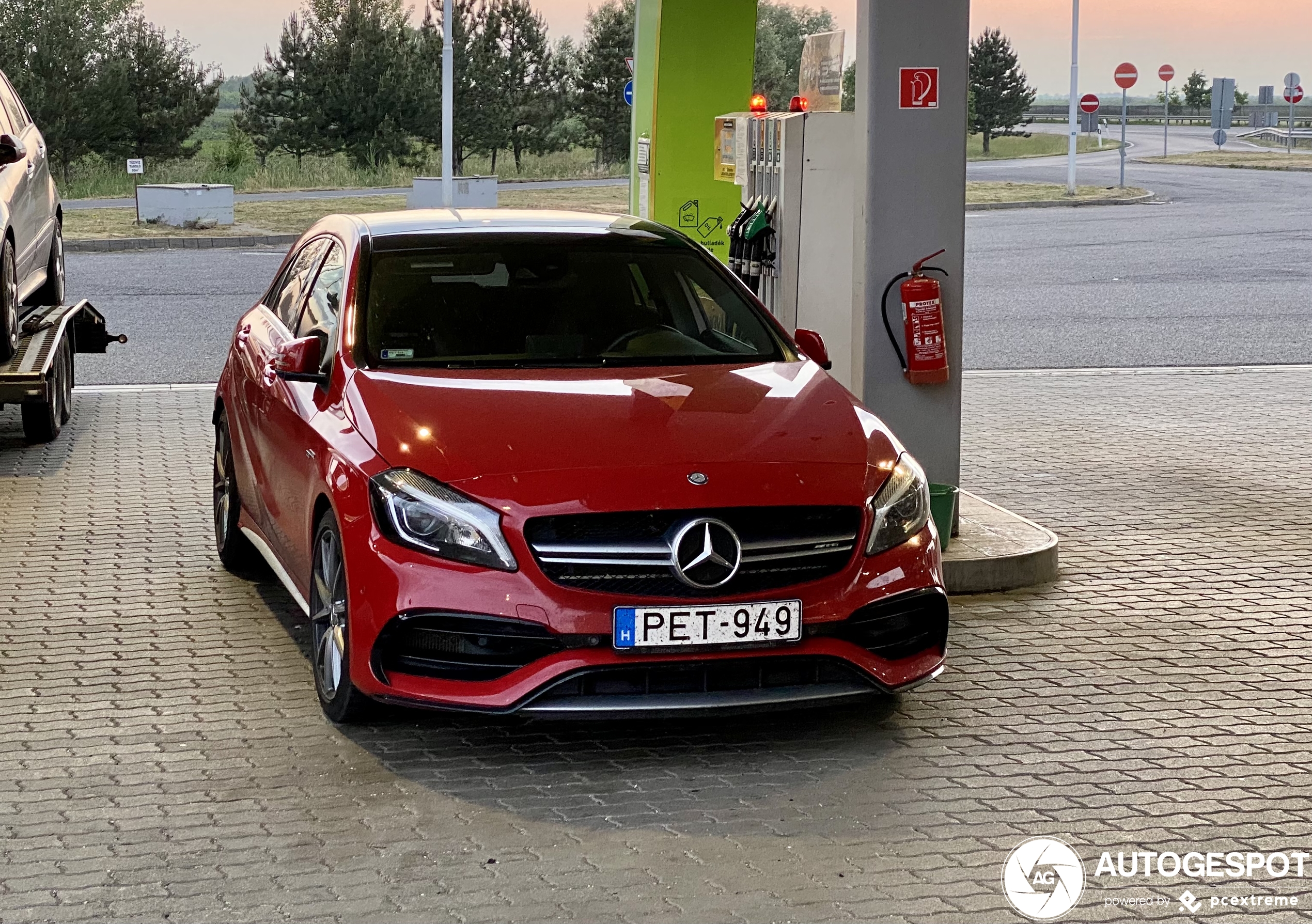 Mercedes-AMG A 45 W176 2015