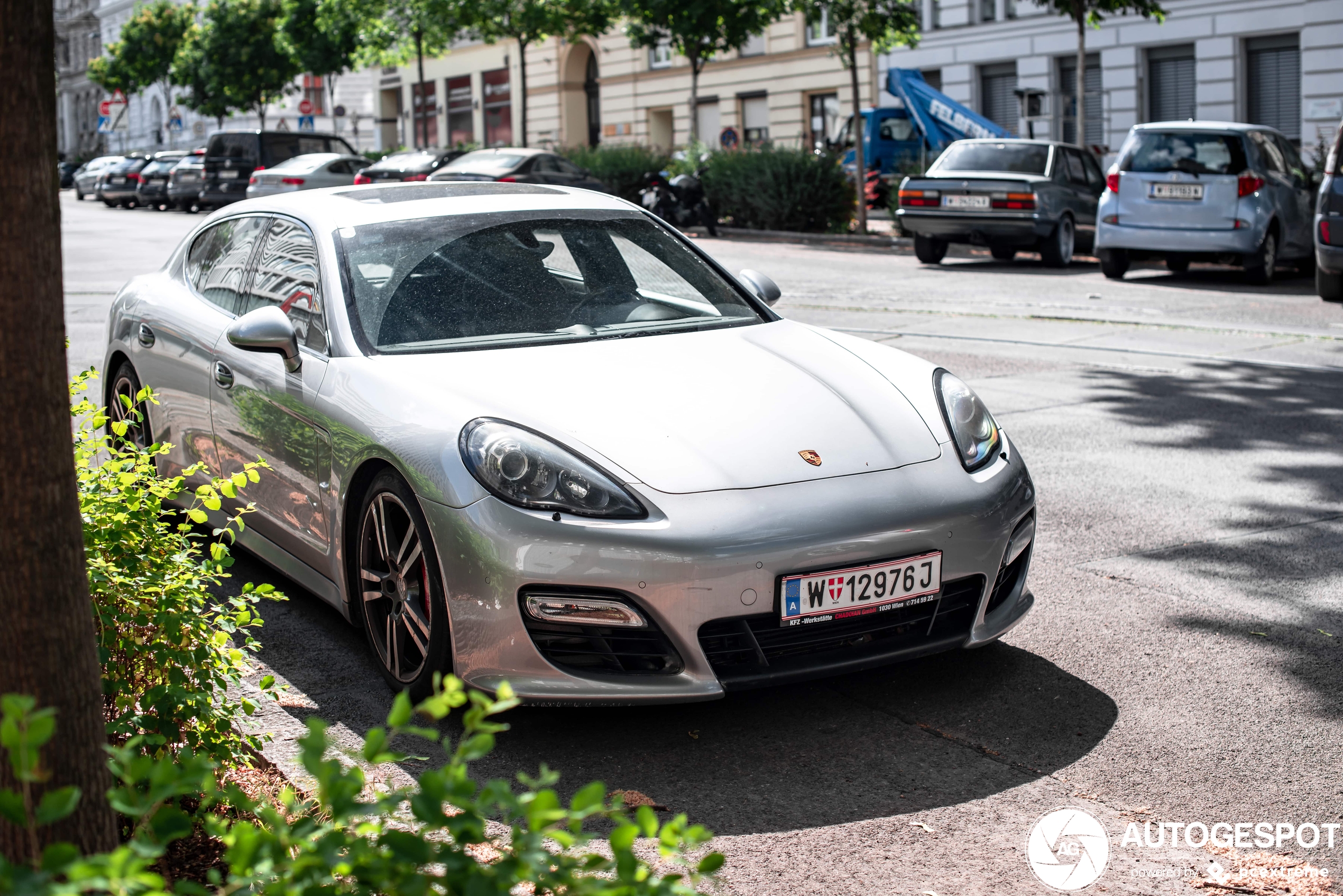 Porsche 970 Panamera GTS MkI