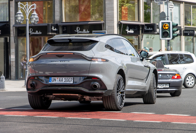 Aston Martin DBX