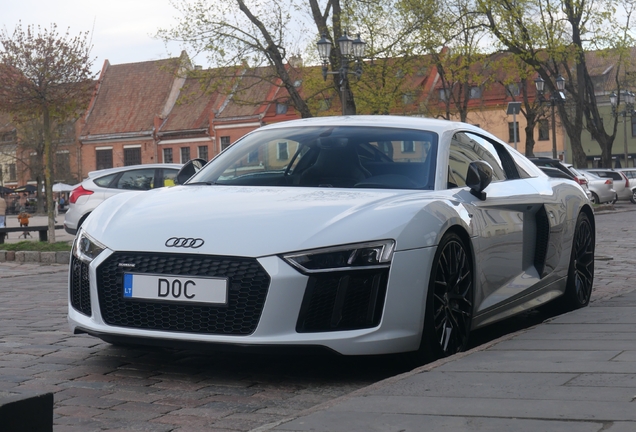 Audi R8 V10 Plus 2015