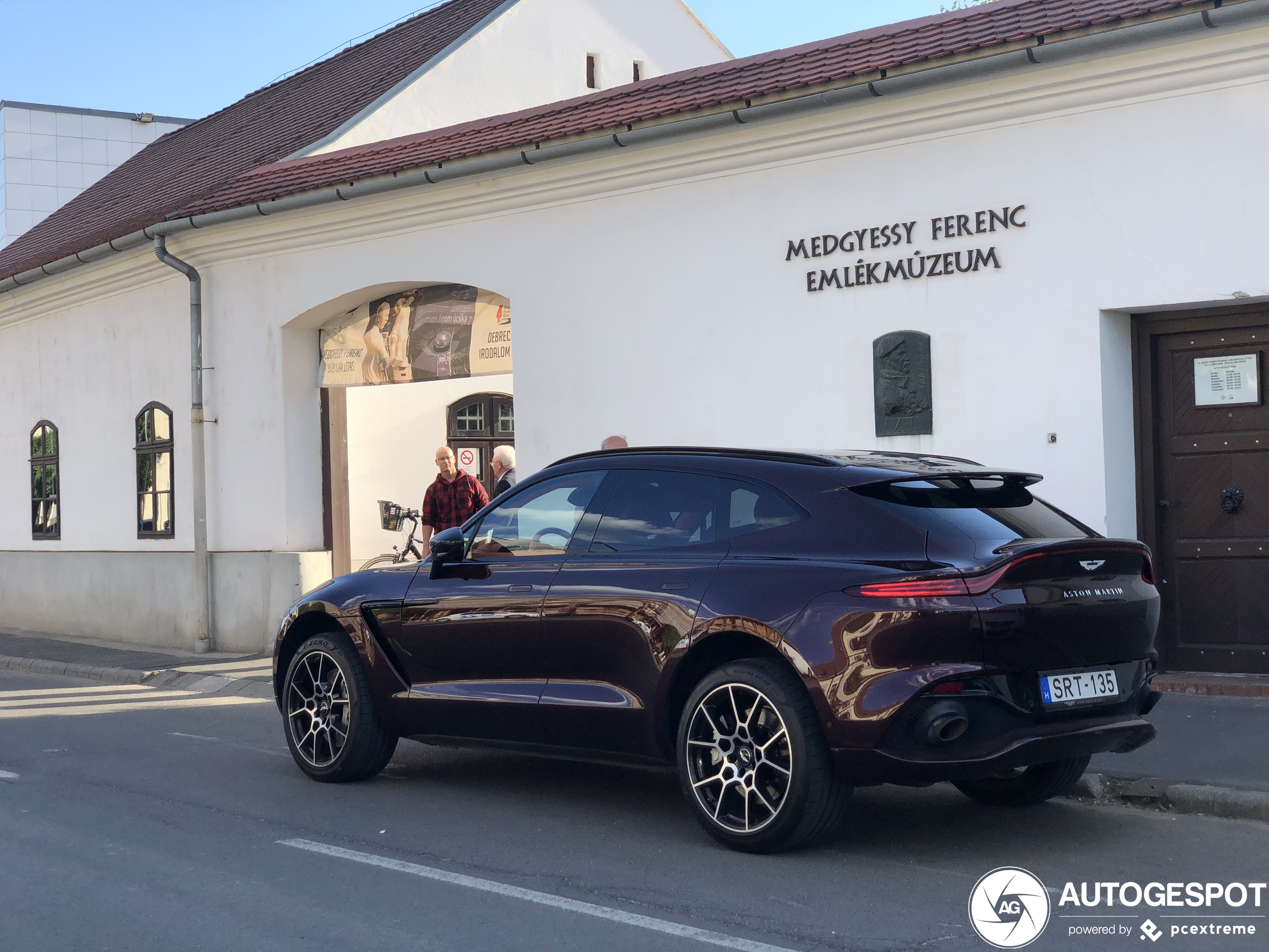 Aston Martin DBX