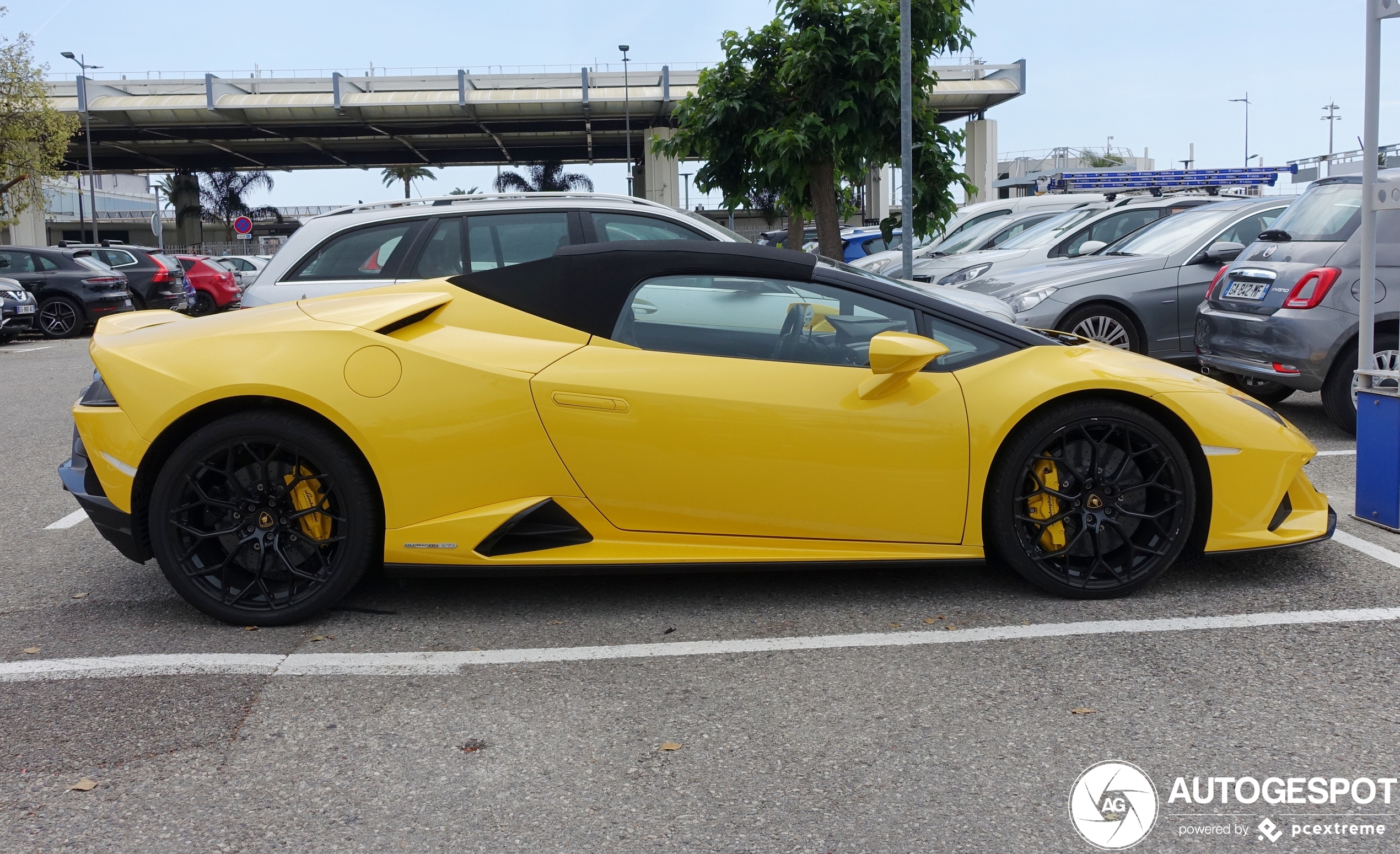 Lamborghini Huracán LP640-4 EVO Spyder