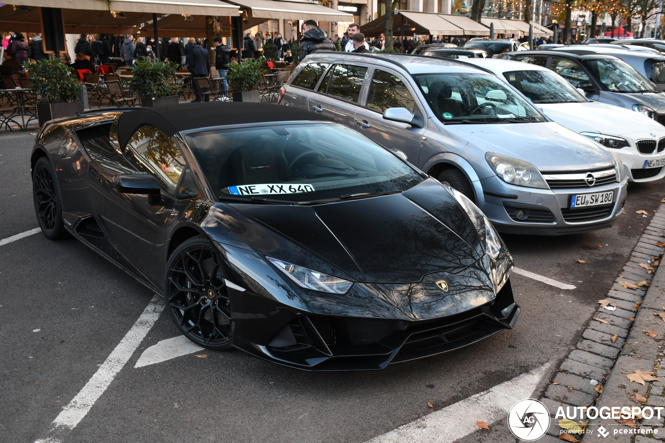 Lamborghini Huracán LP640-4 EVO Spyder