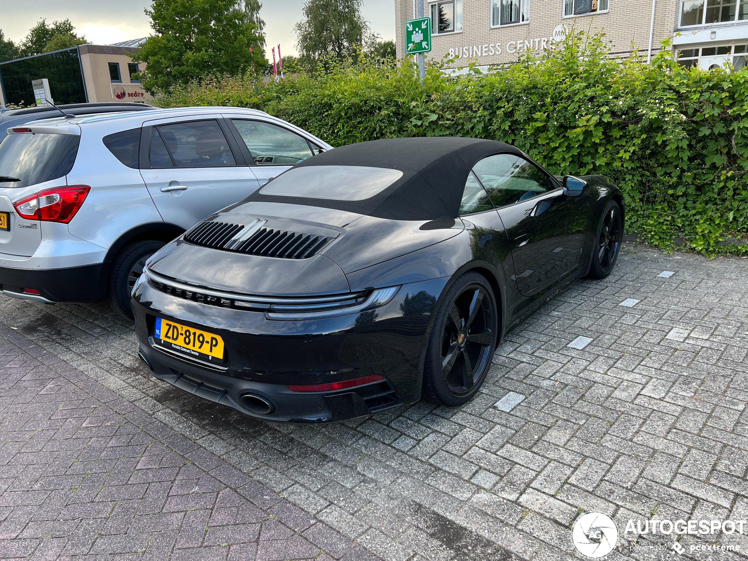 Porsche 992 Carrera 4S Cabriolet