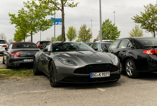 Aston Martin DB11