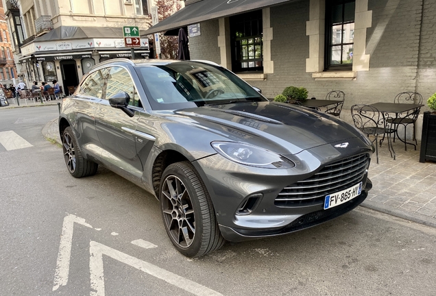 Aston Martin DBX