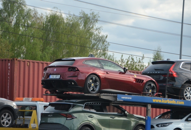 Ferrari GTC4Lusso