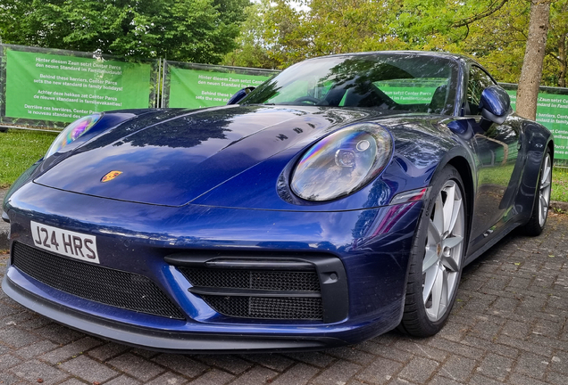 Porsche 992 Carrera GTS