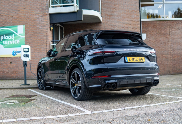 Porsche Cayenne Turbo S E-Hybrid