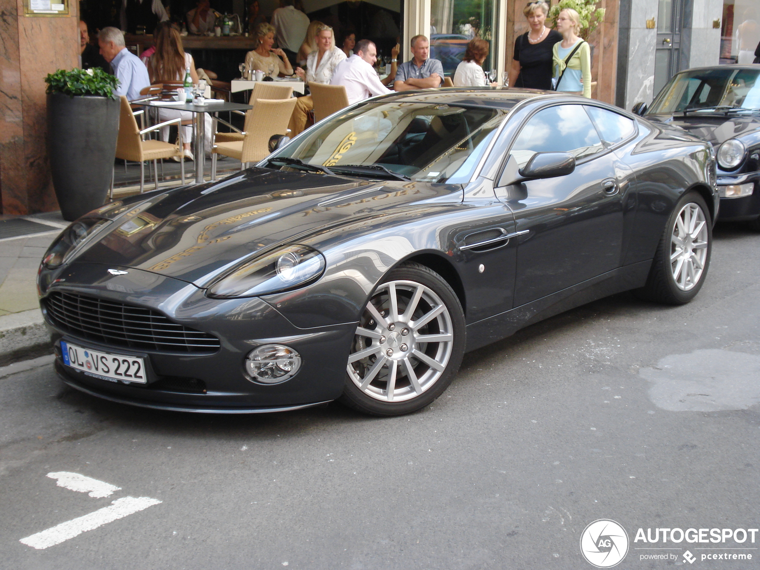 Aston Martin Vanquish S