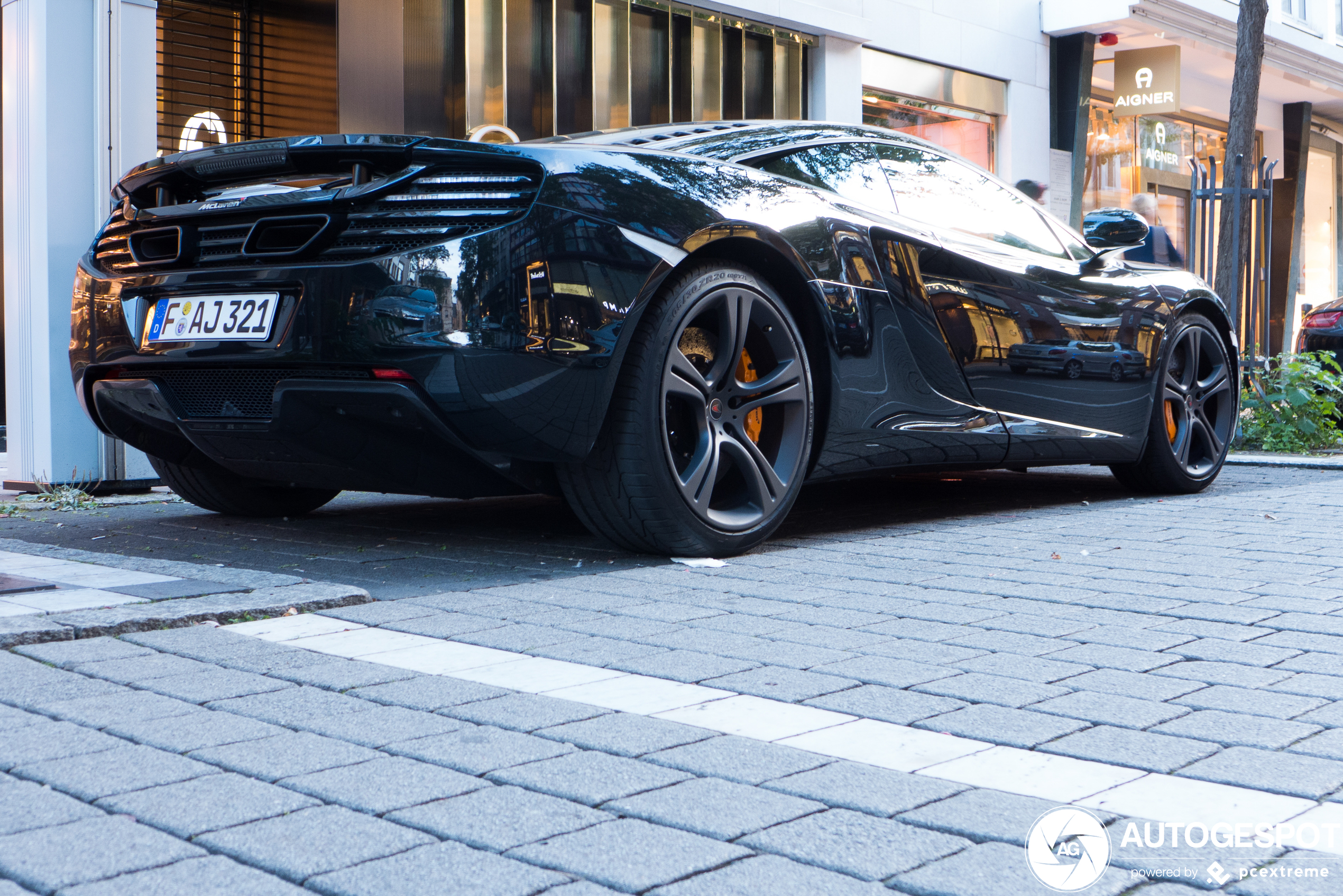 McLaren 12C