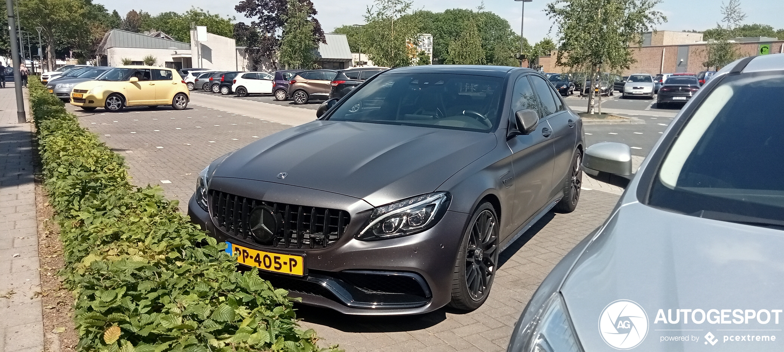 Mercedes-AMG C 63 S W205