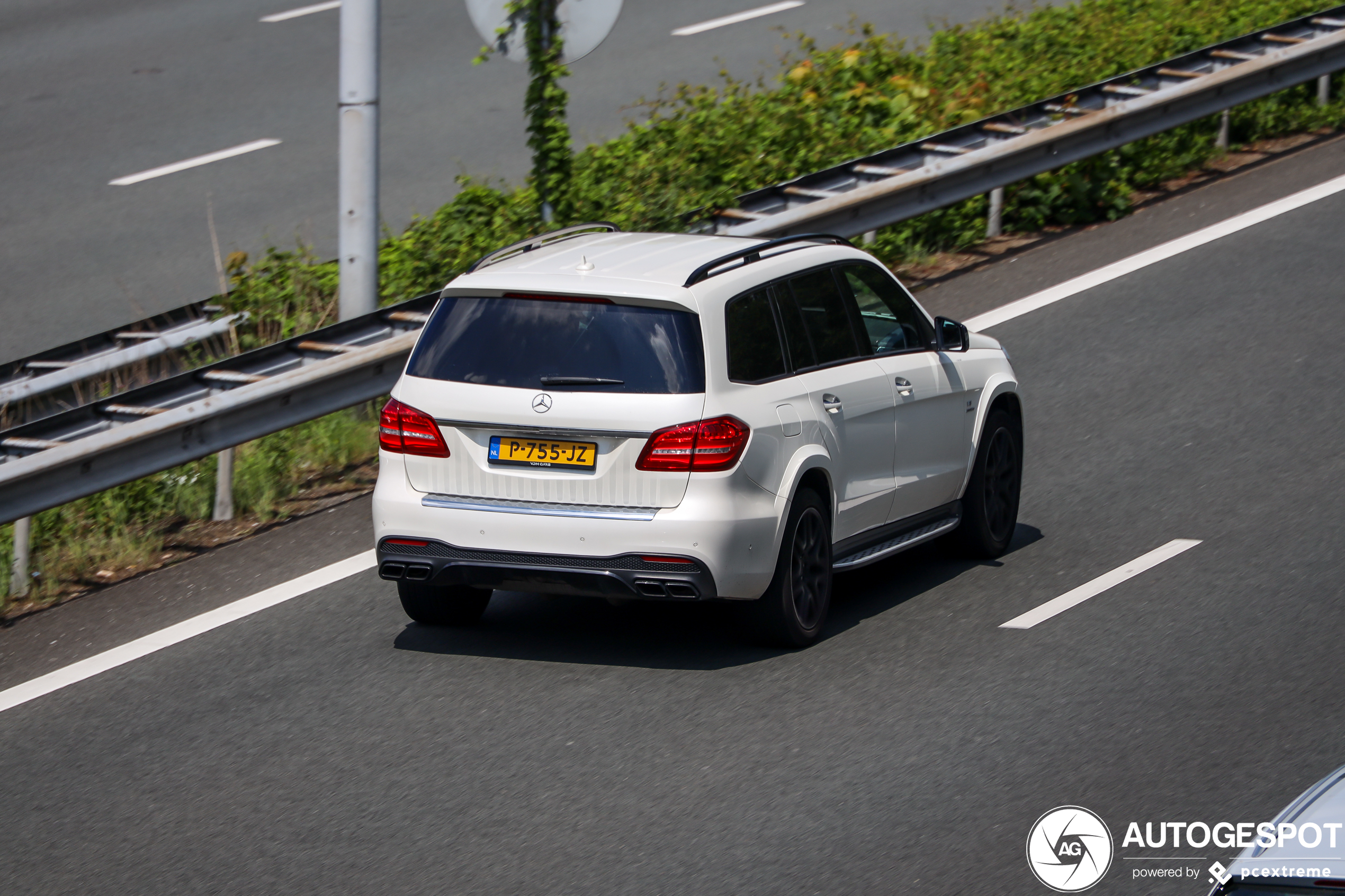 Mercedes-AMG GLS 63 X166