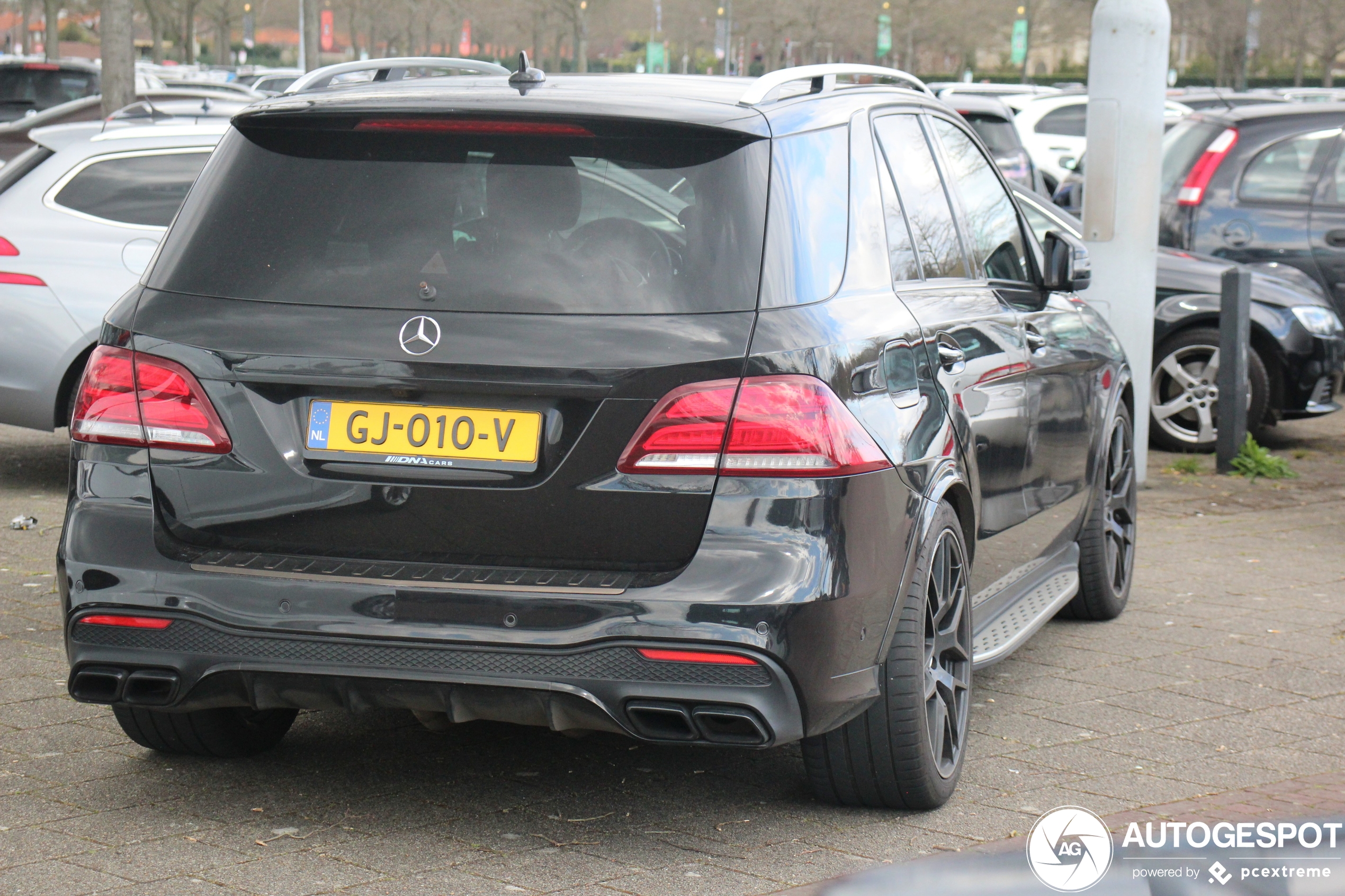 Mercedes-Benz ML 63 AMG W166