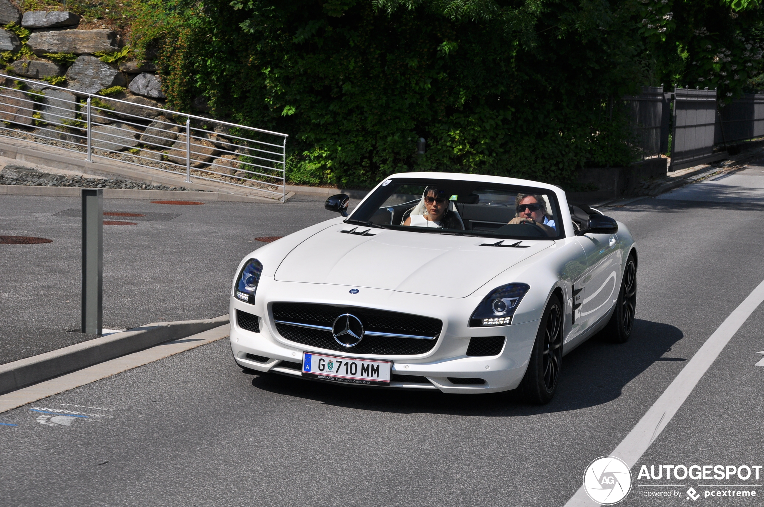 Mercedes-Benz SLS AMG GT Roadster