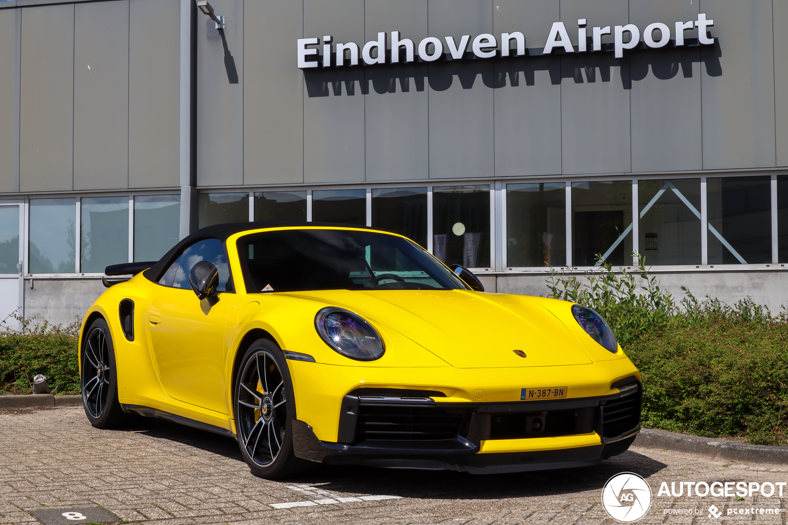 Porsche 992 Turbo S Cabriolet