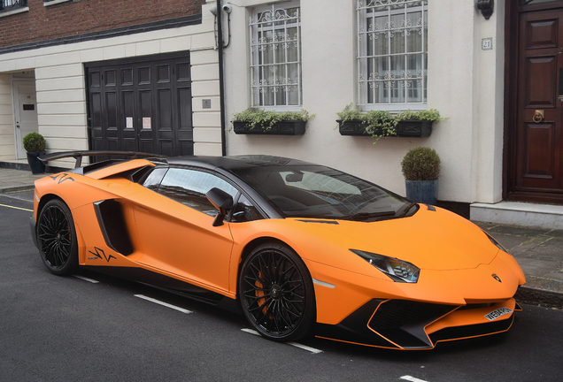 Lamborghini Aventador LP750-4 SuperVeloce Roadster