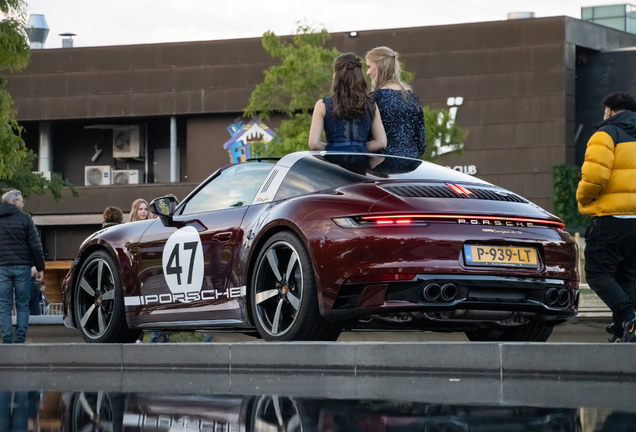 Porsche 992 Targa 4S Heritage Design Edition