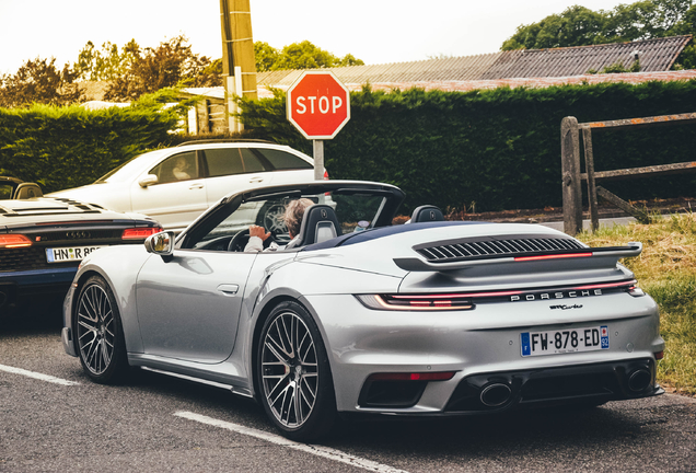 Porsche 992 Turbo Cabriolet