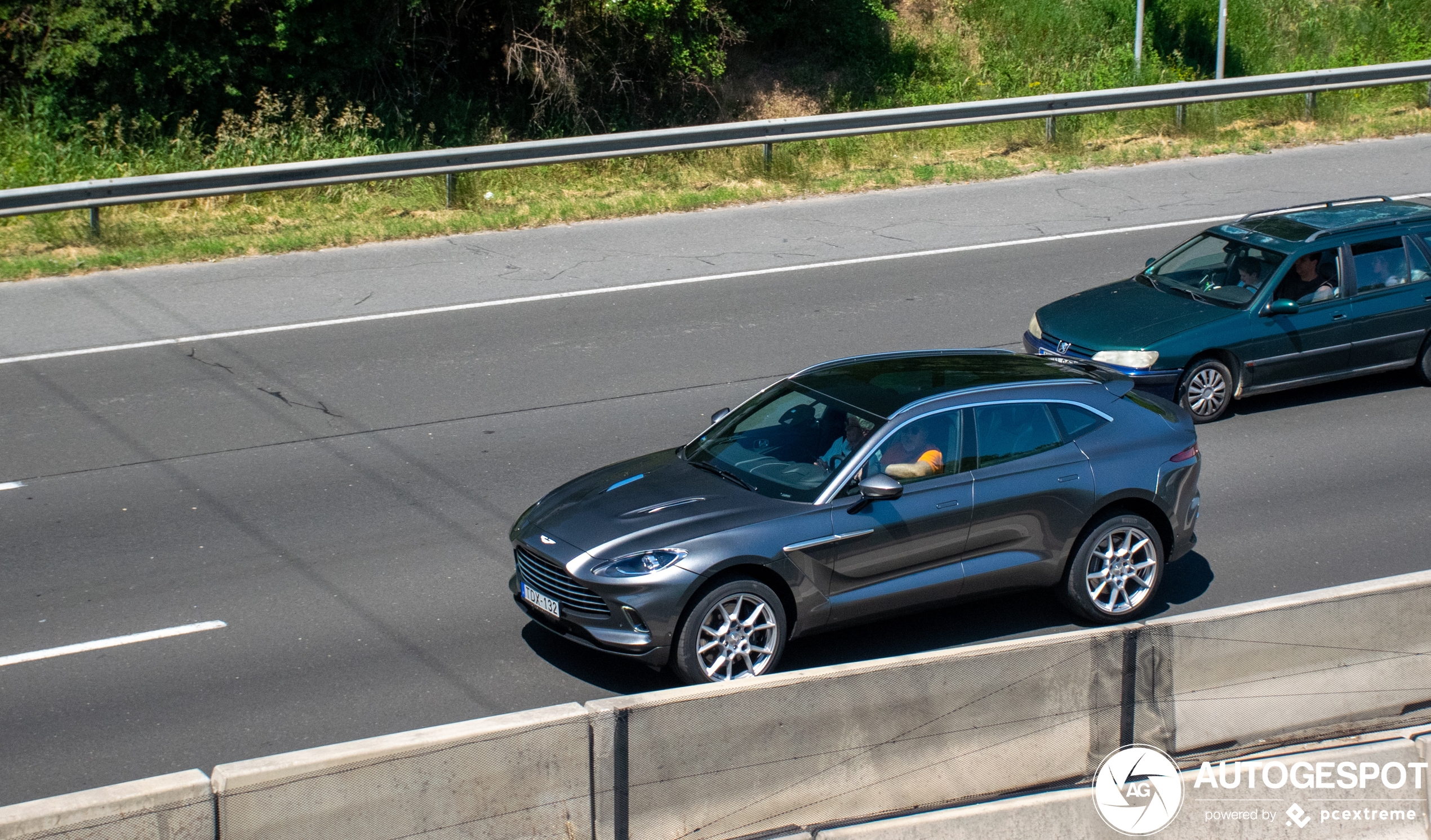 Aston Martin DBX