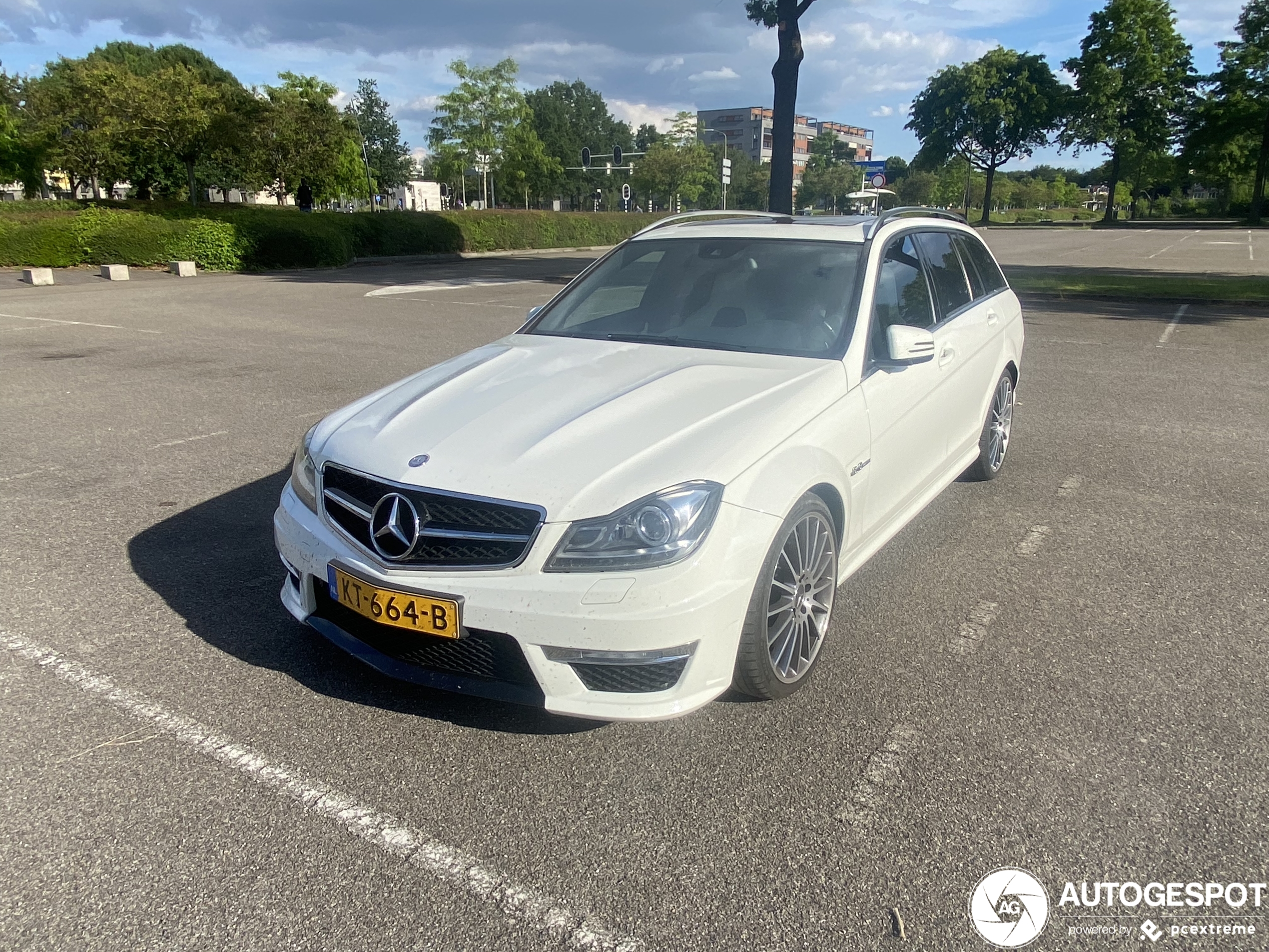 Mercedes-Benz C 63 AMG Estate 2012