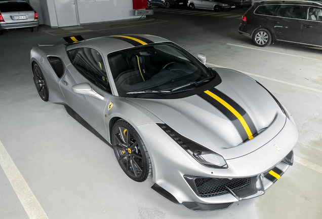 Ferrari 488 Pista