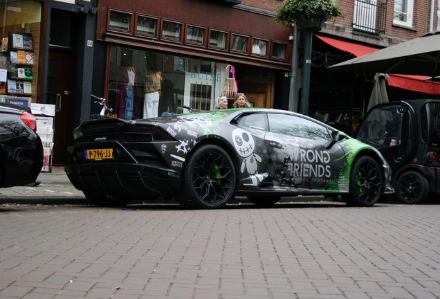 Lamborghini Huracán LP640-4 EVO