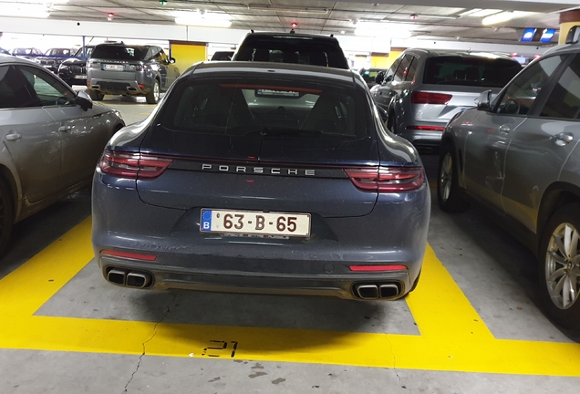 Porsche 971 Panamera Turbo S E-Hybrid