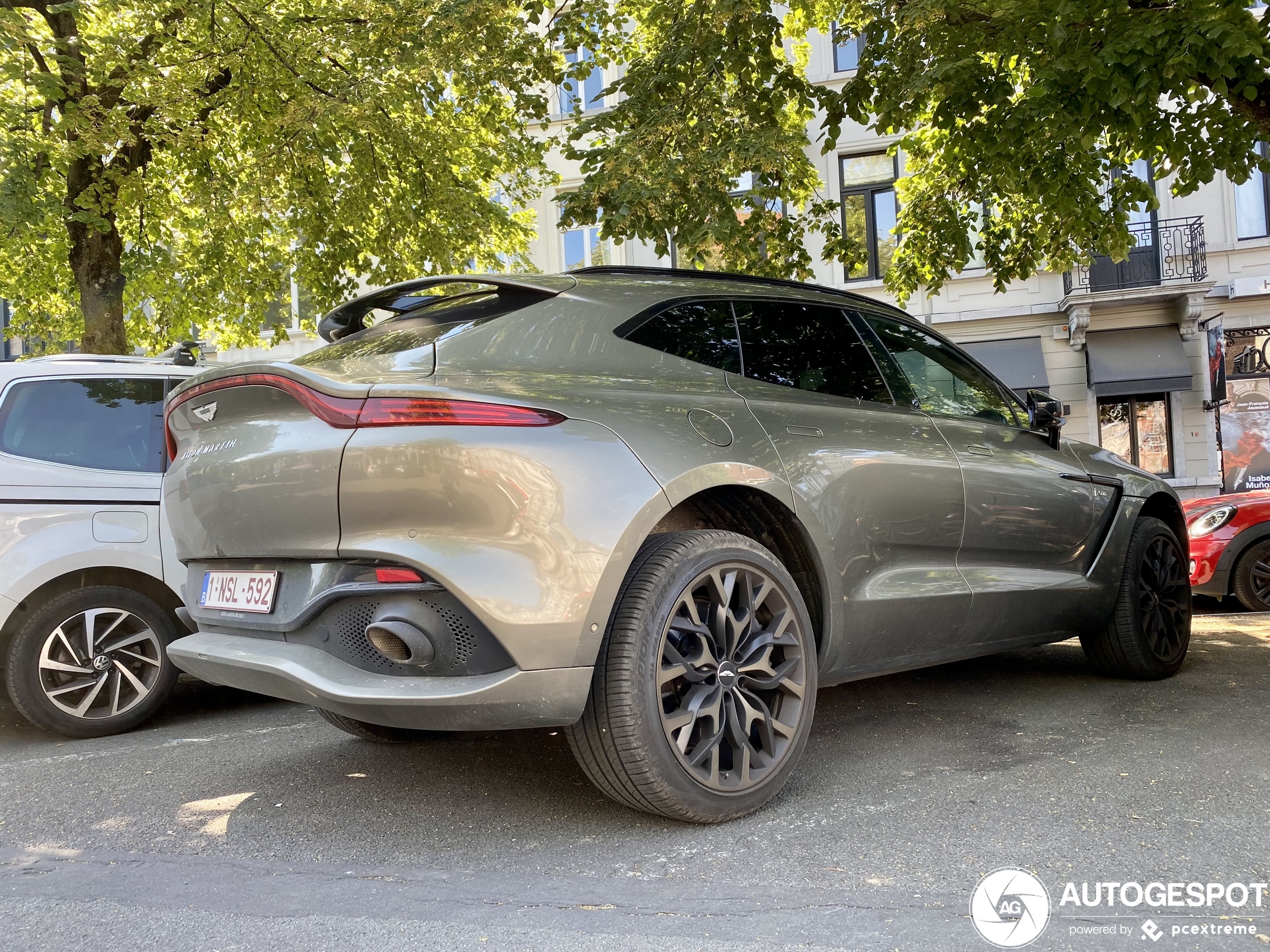 Aston Martin DBX