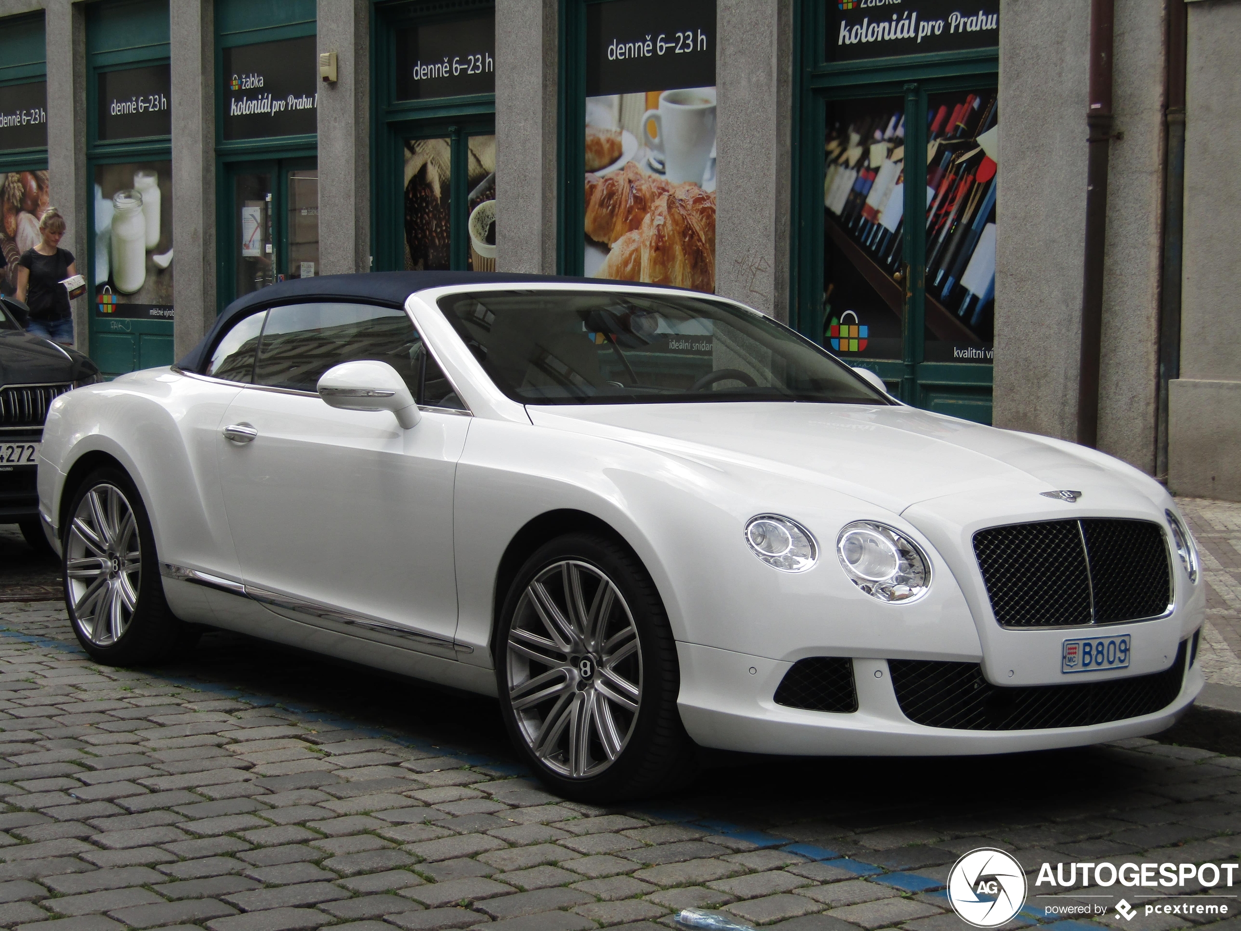 Bentley Continental GTC 2012