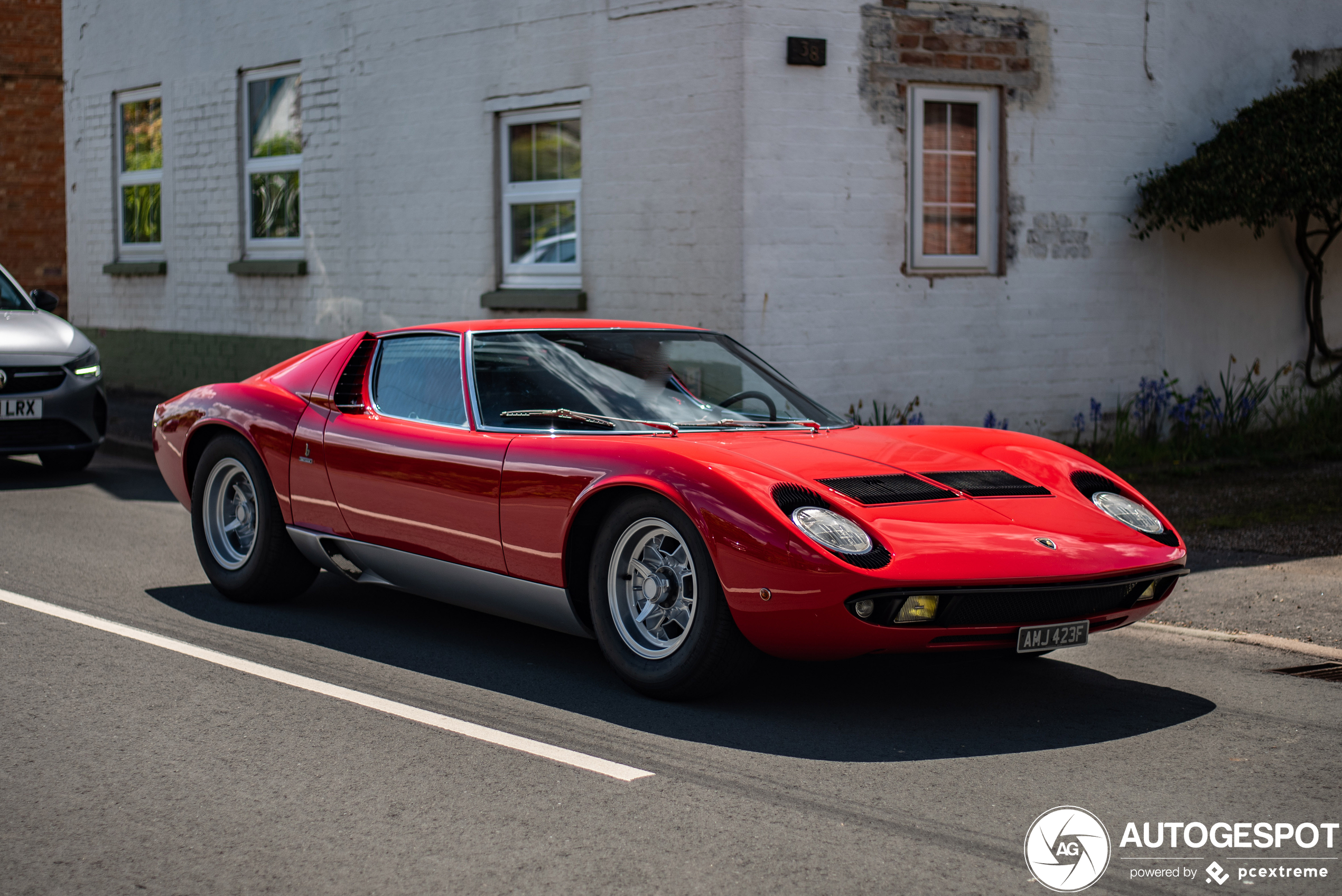 Lamborghini Miura P400 SV