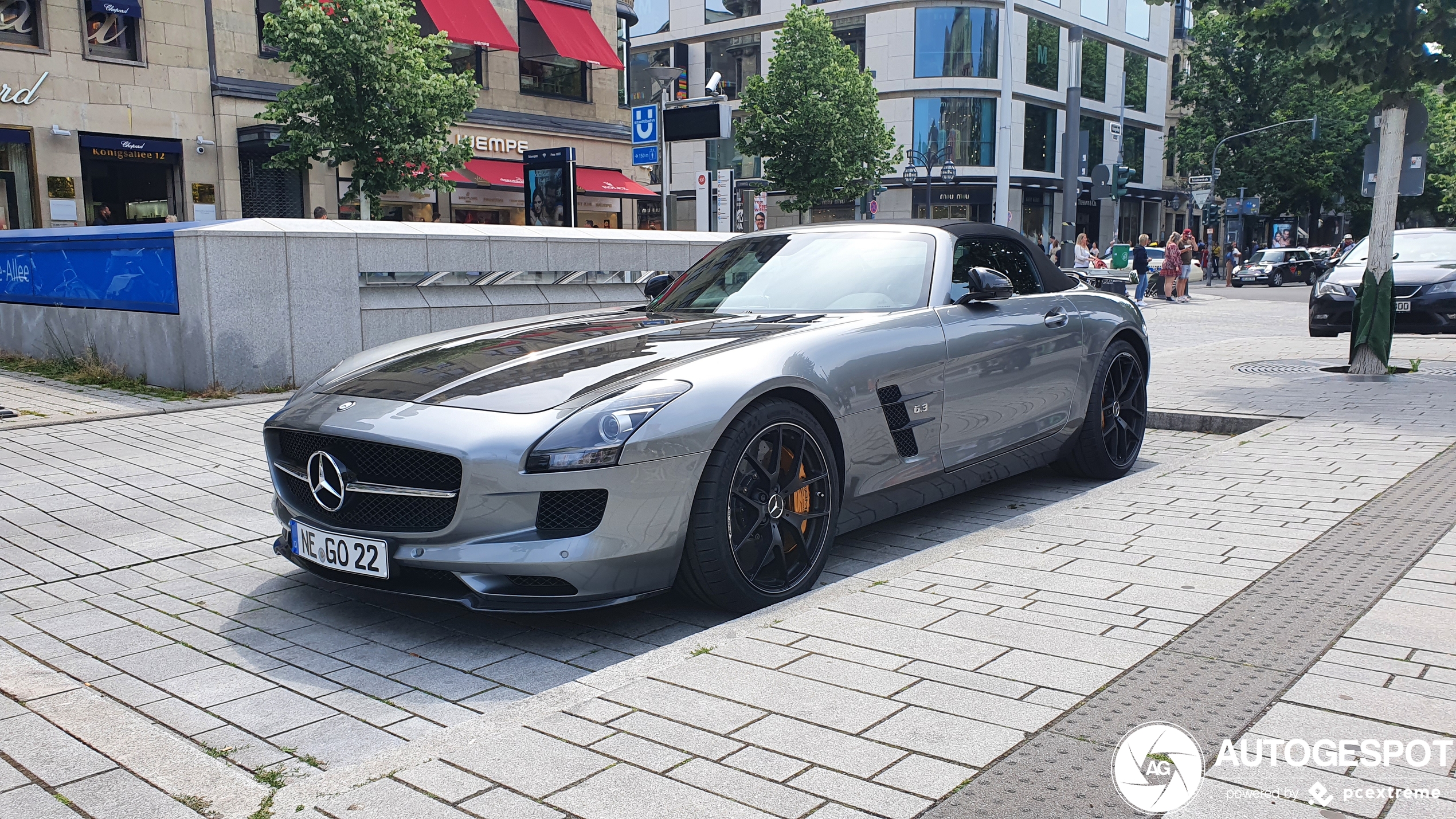 Mercedes-Benz SLS AMG GT Roadster Final Edition